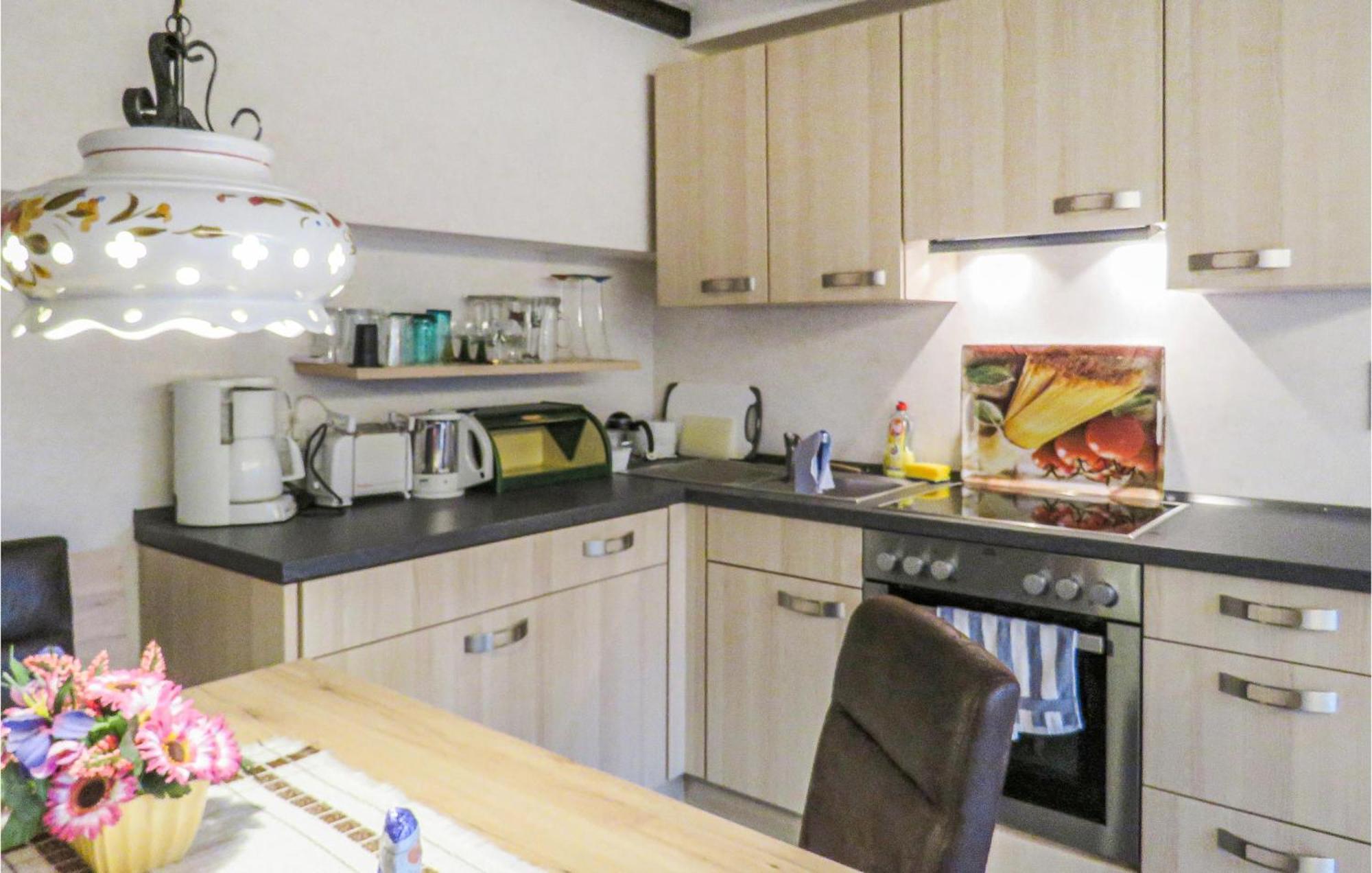 Amazing Apartment In Hinterweidenthal With Wifi Eksteriør billede
