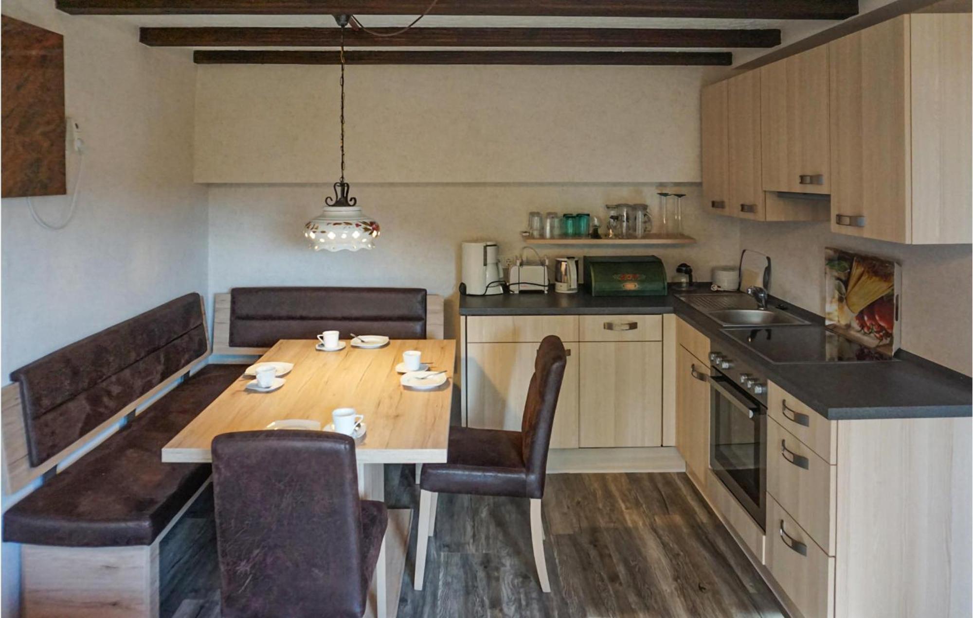 Amazing Apartment In Hinterweidenthal With Wifi Eksteriør billede