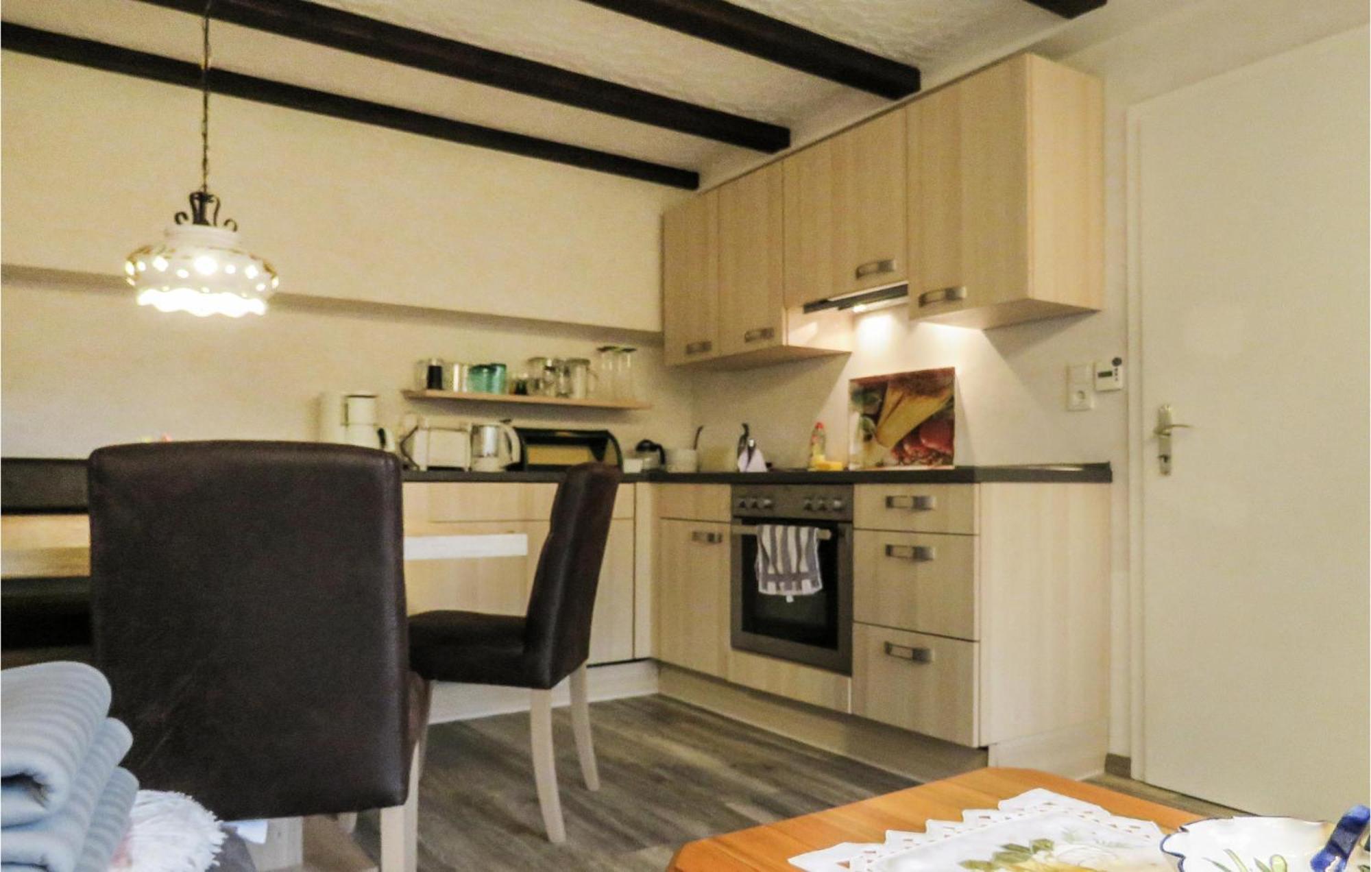Amazing Apartment In Hinterweidenthal With Wifi Eksteriør billede